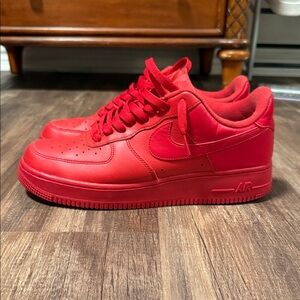 AF1 Triple Red